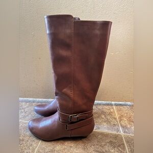 Women’s Knee-High Learher Boots Wide Calf - Brown size 8
